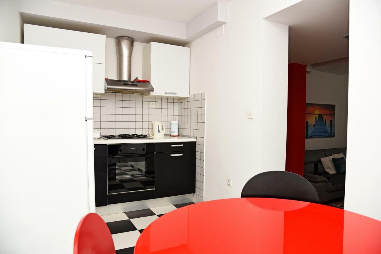 פודסטראנה Apartments Armonia מראה חיצוני תמונה